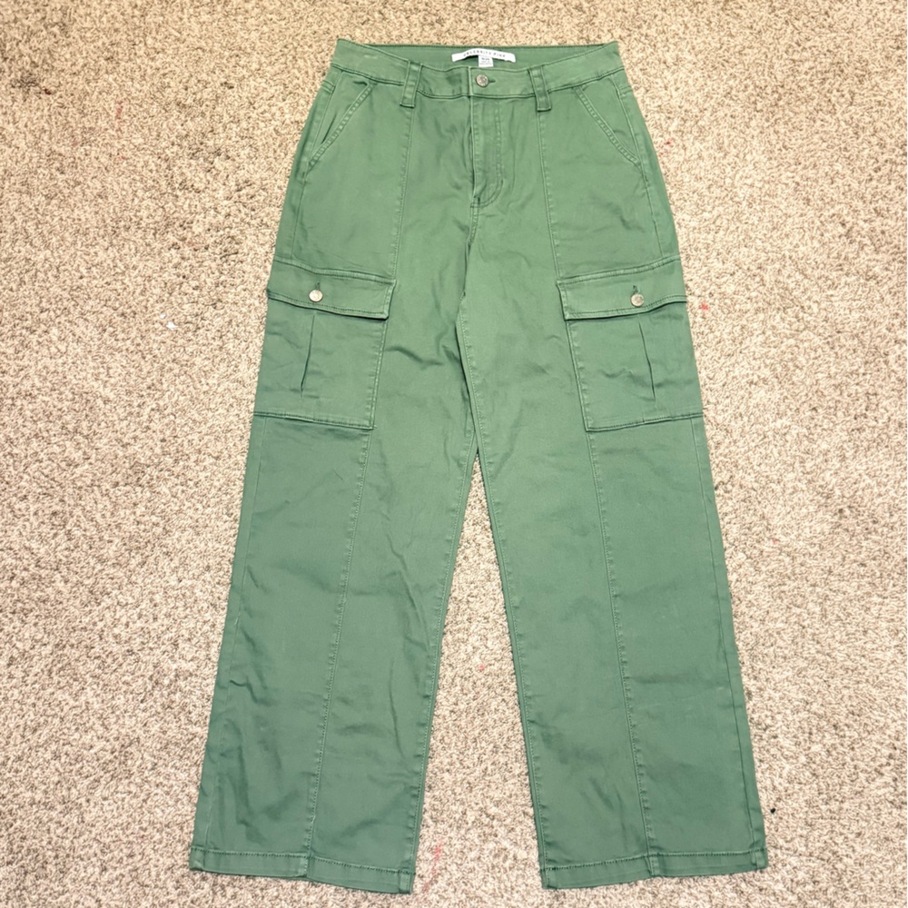 NWOT Celebrity Pink Women's Green Cargo Pants